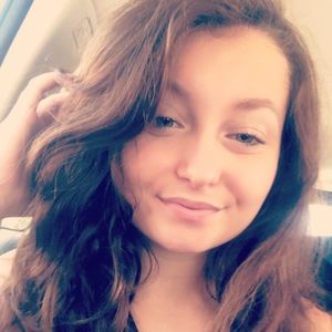 Meet your Posher, Alysia